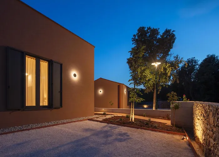 Casa Nini For 6 People In With Private Pool Ρόβινι